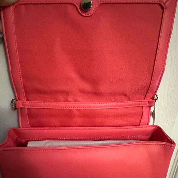 Convertible Bag - Picture 4 of 4